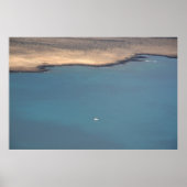 Zeilboot op blauw Zee – Landschapsfotografie Print (Voorkant)