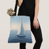 Zeilboot op de hoge zeeen tote bag (Dichtbij)