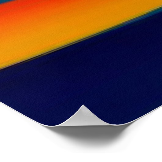 Zeilboot op rustig water tijdens een levendige zon poster (Hoek)