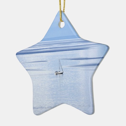 Zeilboot op zee, Nautisch, blauw waterhemel Keramisch Ornament (Links)