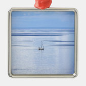 Zeilboot op zee, Nautisch, blauw waterhemel Metalen Ornament (Voorkant)