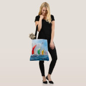 Zeilbootrace op volle zee tote bag (Op model)