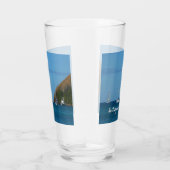 Zeilboten in de witte en blauwe zee glas (Rechts)