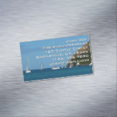 Zeilboten in de witte en blauwe zee magnetisch visitekaartje (Voorbeeld)