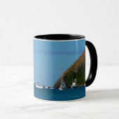 Zeilboten in de witte en blauwe zee mok (Voorkant rechts)
