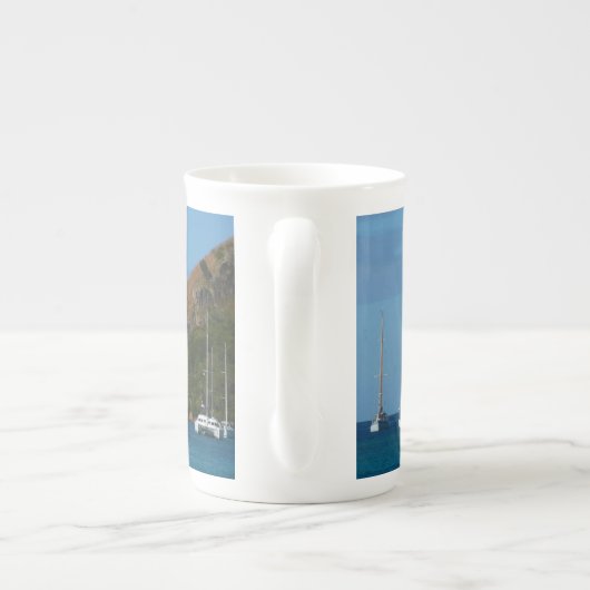 Zeilboten in de witte en blauwe zee porselein kop (Achterkant)