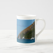 Zeilboten in de witte en blauwe zee porselein kop (Rechts)