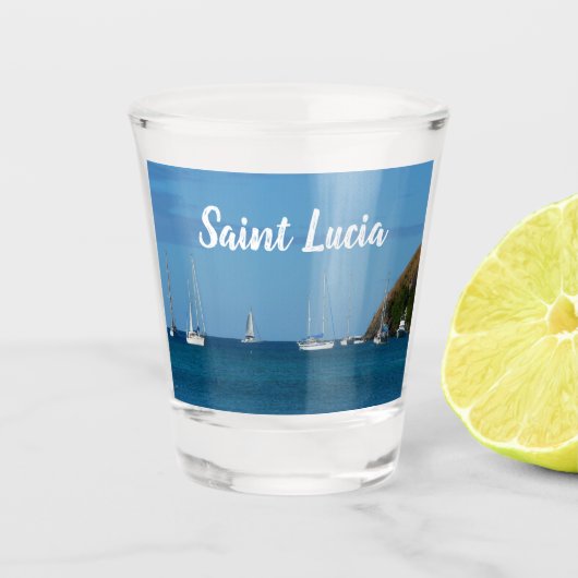 Zeilboten in de witte en blauwe zee shot glas (Voorkant)