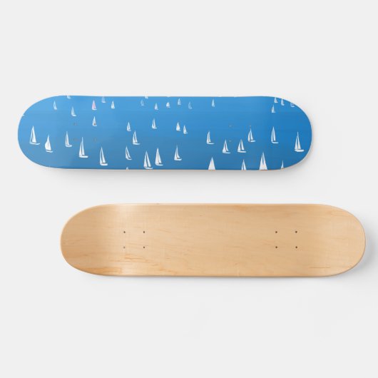 Zeilboten in diep blauw Zee - Regatta Sailships Persoonlijk Skateboard (Horizontaal)