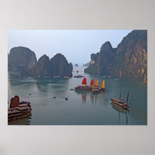 Zeilboten in Ha Long Bay - Vietnam, Azië Poster (Voorkant)