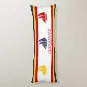 Zeilboten met blauwe rode rode zwarte Zeekreep Str Lichaamskussen (Achterkant (Verticaal))