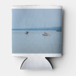 Zeilboten op de rivier blikjeskoeler