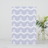 Zeilboten op een gestreept Zee Briefpapier (Staand voorkant)