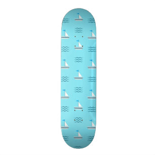 Zeilboten op het blauw Zee Persoonlijk Skateboard