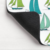 Zeilboten op het waterpatroon muismat (Hoek)