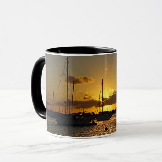 Zeilboten op zonsondergang mok (Voorkant links)