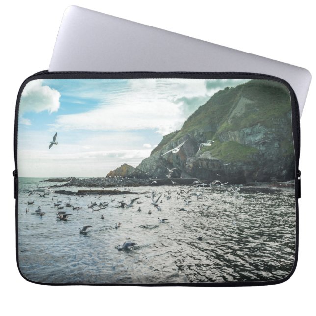 Zeilen die over de baai vliegen laptop sleeve (Voorkant)