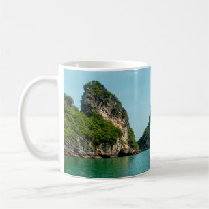Zeilen in Halong Bay, Vietnam Koffiemok