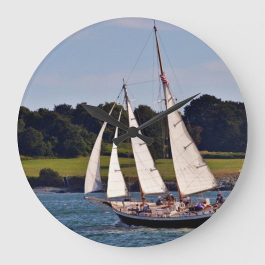 Zeilen in Newport, Rhode Island, VS Grote Klok (Voorkant)