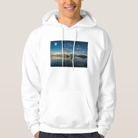 Zeilen nabij Iquitos Hoodie (Voorkant)