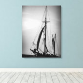 Zeilen op Aruba in zwart-wit (portret) Canvas Afdruk (Insitu (Houten vloer))