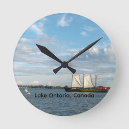 Zeilen op het Ontariomeer Ronde klok