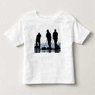 Zeilen vegen de hangar uit kinder shirts