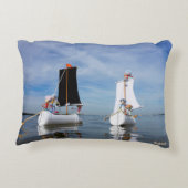 Zeilende Fubby's die op avontuur gaan. Accent Kussen (Achterkant)