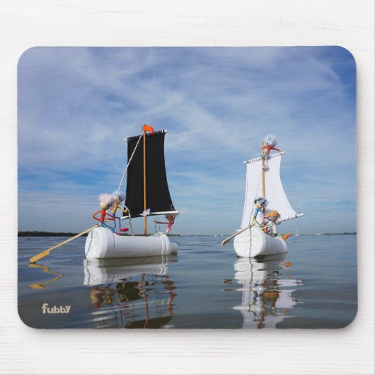 Zeilende Fubby's die op avontuur gaan. Muismat (Voorkant)
