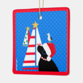 Zeilende Kerstman Zwarte Hond en Vogelvriend Kerst Keramisch Ornament (Links)