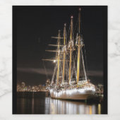 Zeilschip op de pier wijn etiket (Enkel label)