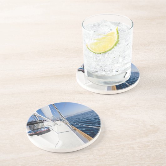 zeilschip op het zee zandsteen onderzetter (Zijkant)