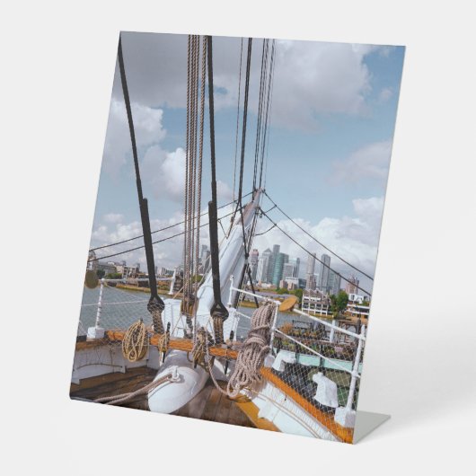 Zeilschip Reclamebord Met Voetstuk (Voorkant)