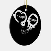 Zelfde handboeien voor criminaliteit en handige ha keramisch ornament (Rechts)