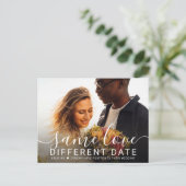 Zelfde Liefde Verschillende Datum Foto Uitgesteld  Aankondigingskaart (Staand voorkant)
