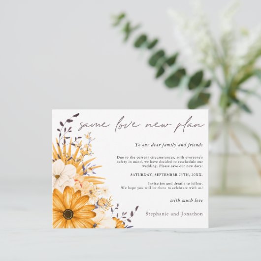 Zelfde 'Love New Plan' Datum Gellow Grey Floral We Aankondigingskaart (Staand voorkant)