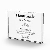 Zelfgemaakt ijs en ingrediënten gemaakt met liefde fotoblokken (Rechts)