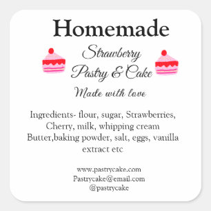 Zelfgemaakte aardbeientaart gebak gemaakt met lief vierkante sticker
