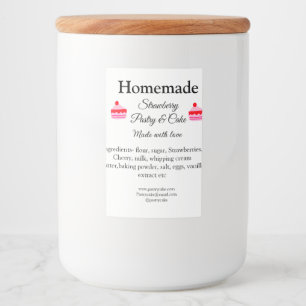 Zelfgemaakte aardbeientaart gebak gemaakt met lief voedselcontainer etiket