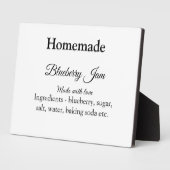 Zelfgemaakte bosbessen jam gemaakt met liefde en t fotoplaat (Zijkant)