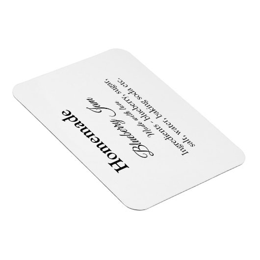 Zelfgemaakte bosbessen jam gemaakt met liefde en t magneet (Rechterzijde)