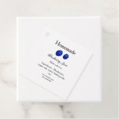 Zelfgemaakte bosbessenjam gemaakt met liefde en te bedankjes labels (In situ)