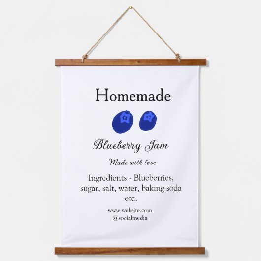 Zelfgemaakte bosbessenjam gemaakt met liefde en te hangend wandkleed (Voorkant)