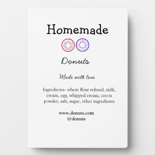 Zelfgemaakte donuts gemaakt met liefde en tekst to fotoplaat (voorkant)