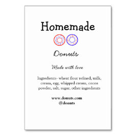 Zelfgemaakte donuts gemaakt met liefde en tekst to kaart