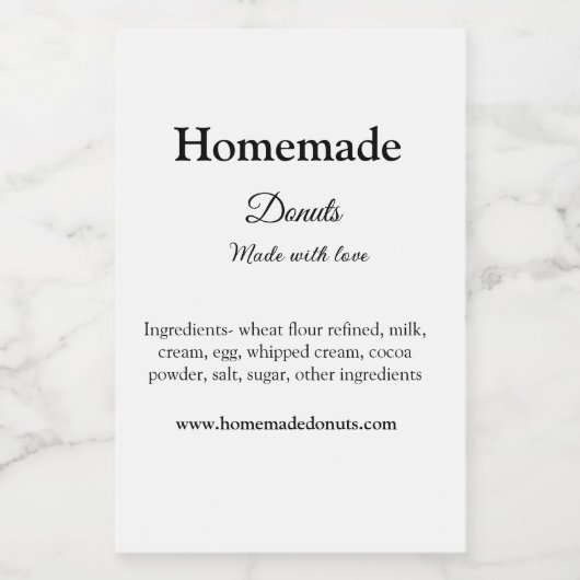 Zelfgemaakte donuts gemaakt met liefde en tekst to voedselcontainer etiket (Enkel label)