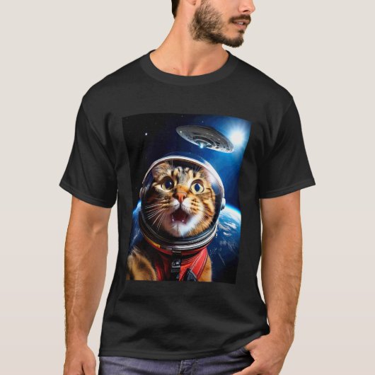 Zelfportret van kat met UFO Funny Outer Space Gala T-shirt (Voorkant)
