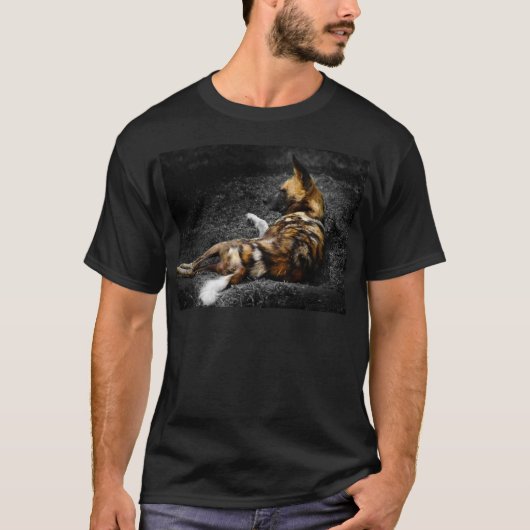 Zelfs Wilde Honden Rusten T-shirt (Voorkant)