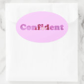 Zelfverzekerd gespeld met roze bloemetjes Ovale St Sticker (Tas)