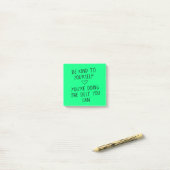 Zelfvriendelijkheid positieve post het merkt op post-it® notes (Op bureau)